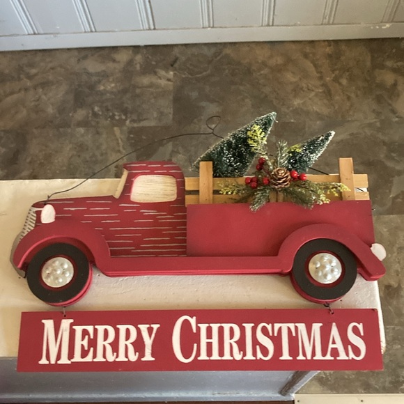 NWT- Red Farmtruck- Merry Christmas Wooden Decor Sign w/ Bottle Brush Trees 🌲 - Picture 13 of 17